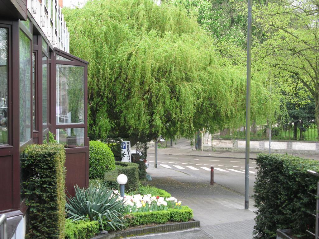 Hotel Best Western County House Saint-Gilles Bagian luar foto