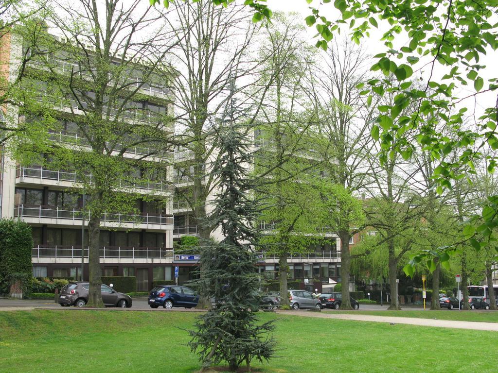 Hotel Best Western County House Saint-Gilles Bagian luar foto