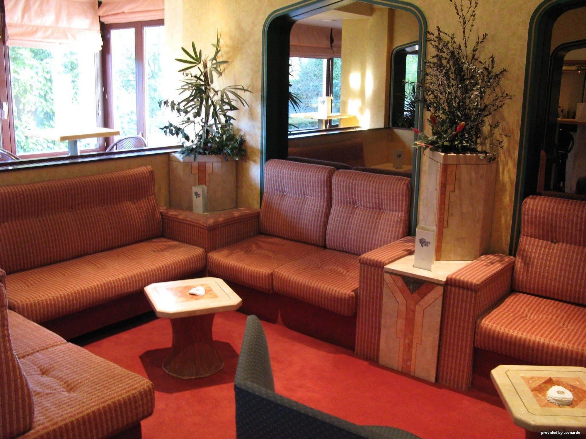 Hotel Best Western County House Saint-Gilles Bagian luar foto