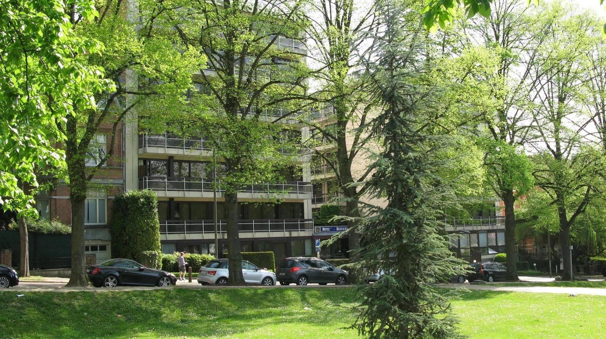 Hotel Best Western County House Saint-Gilles Bagian luar foto