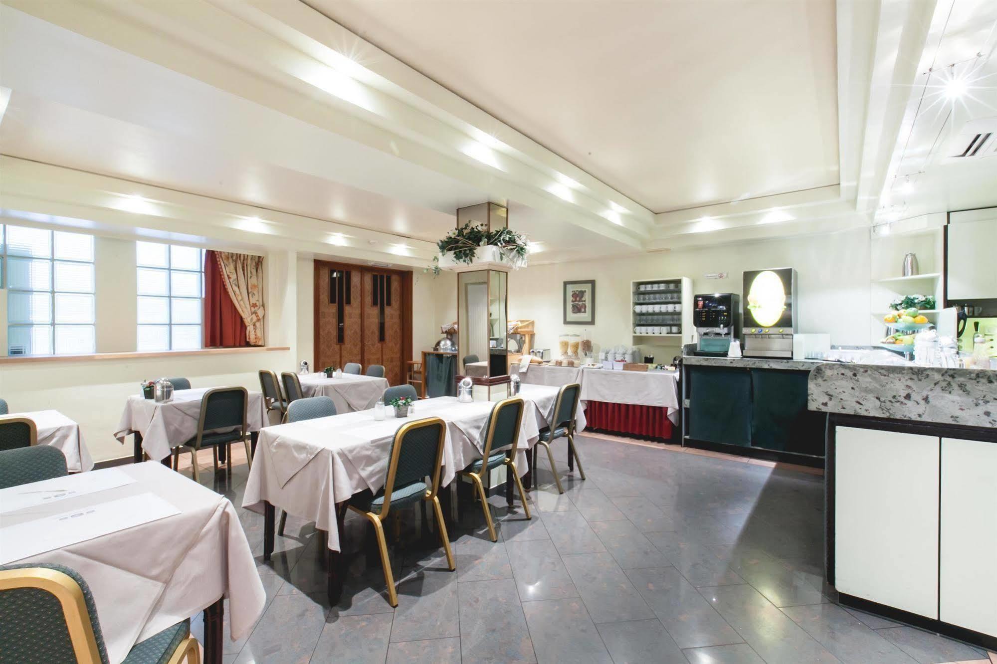 Hotel Best Western County House Saint-Gilles Bagian luar foto